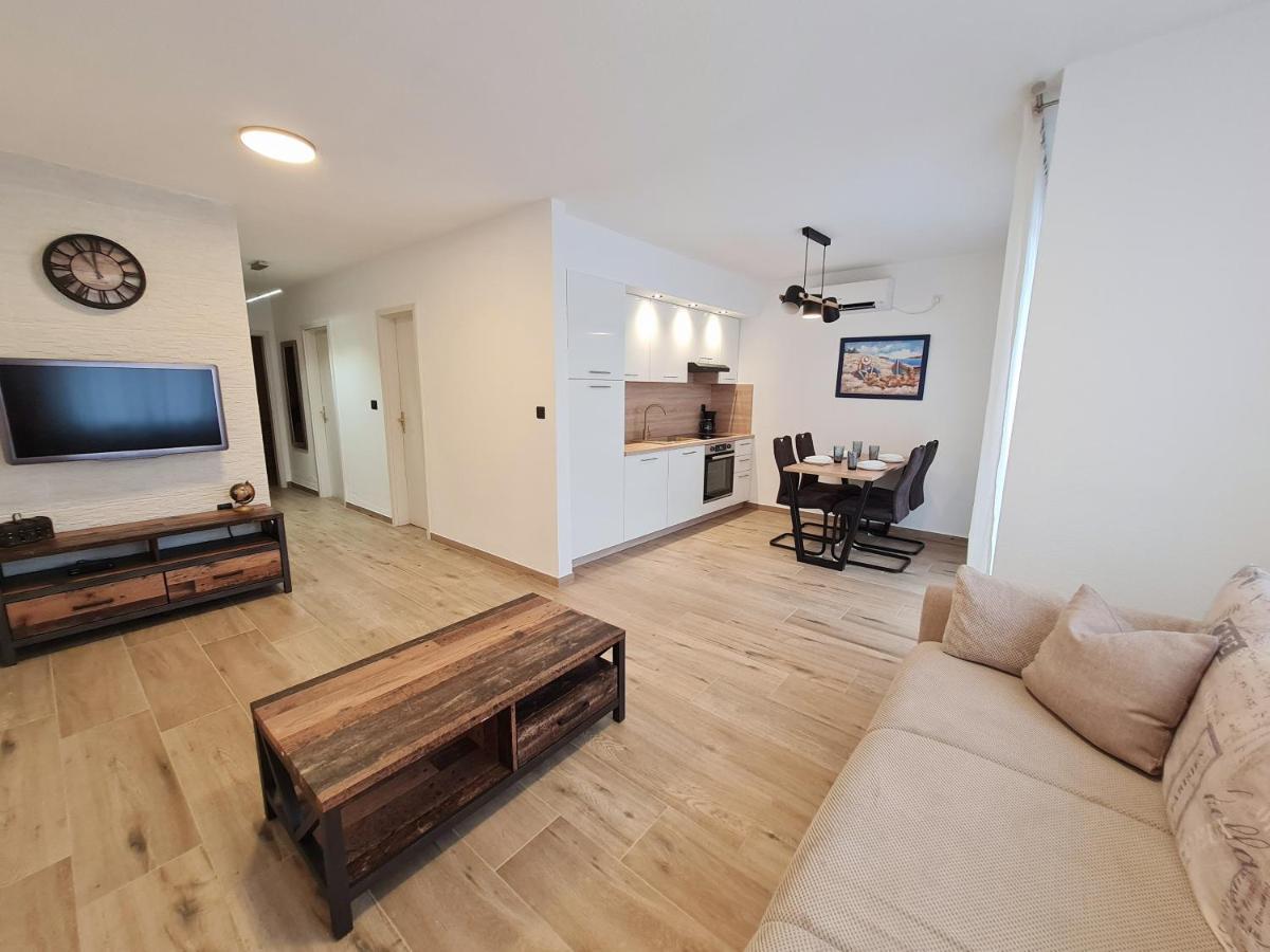 Bellistra Apartman Rabac - E Appartement Buitenkant foto