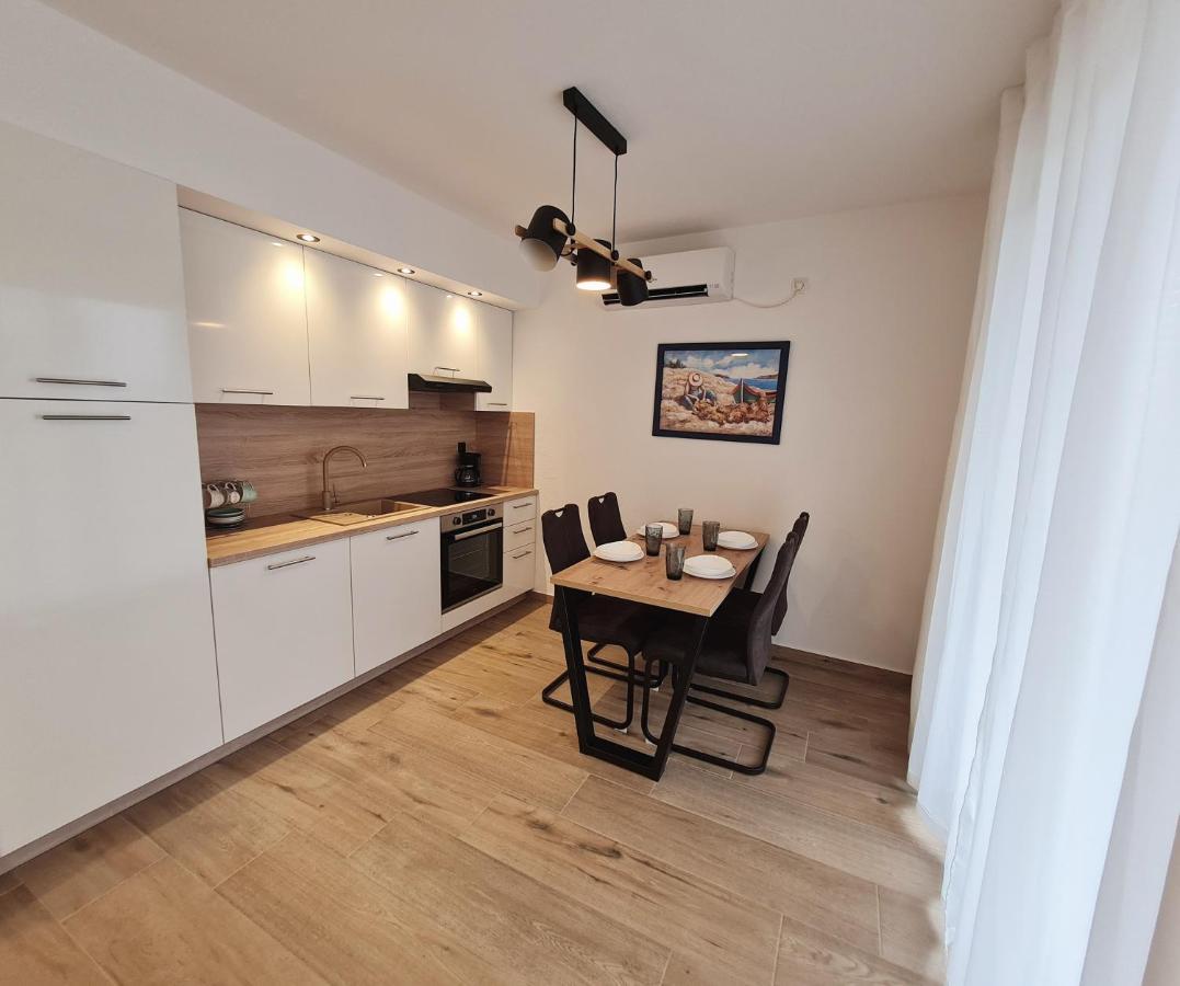 Bellistra Apartman Rabac - E Appartement Buitenkant foto